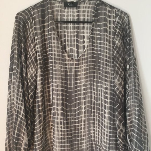 Vici V Neck Blouse - Picture 1 of 3